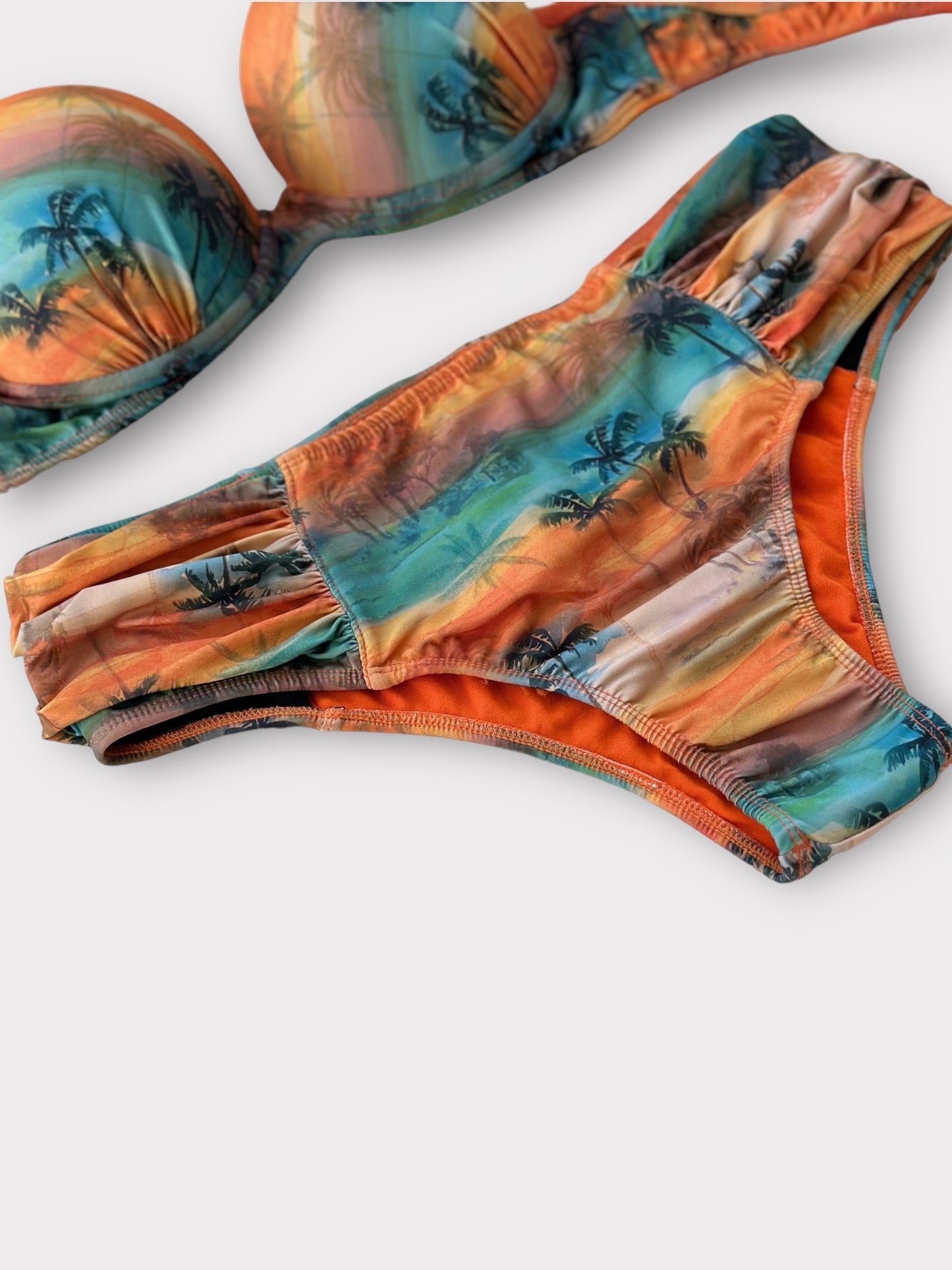 Sol e Energia Front Bikini Set