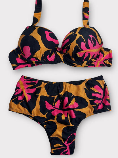 Base Bikini Set